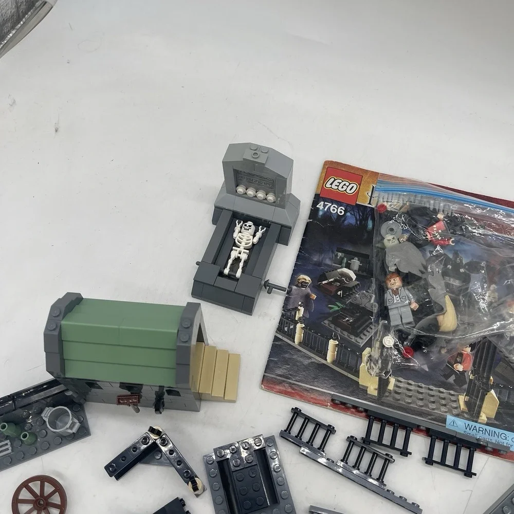 LEGO Harry Potter: Graveyard Duel (4766) With Manual Complete ?